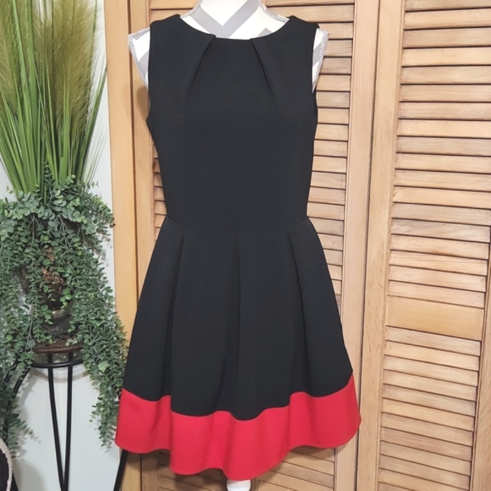 Closet London Black Red Sleeveless Elegant Dress